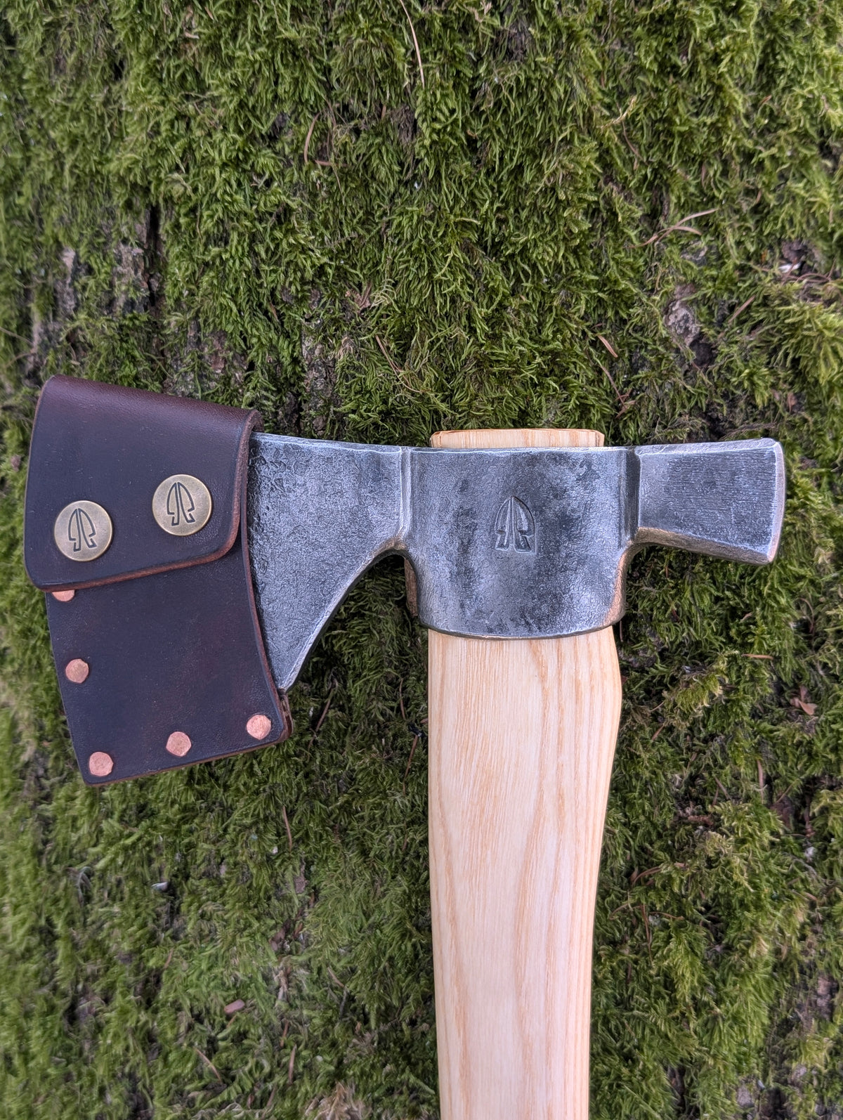 Collectors Edition Trappers Axe No2