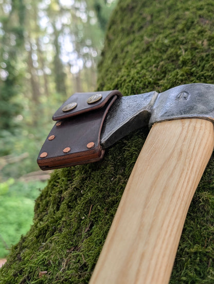 Collectors Edition Trappers Axe No2