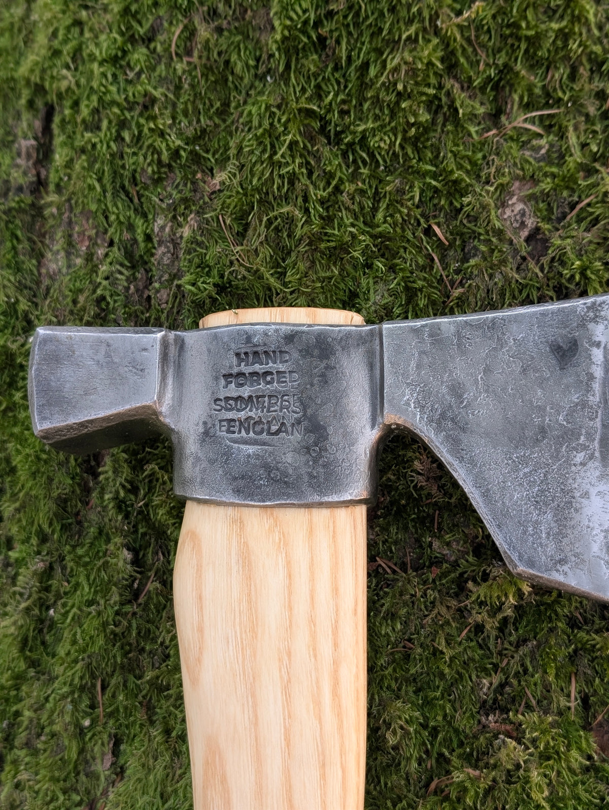 Collectors Edition Trappers Axe No2
